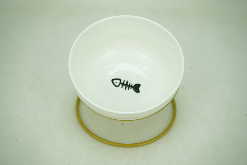 1x New Bone China 600ml Pet Bowl with Iron Holder PE9030