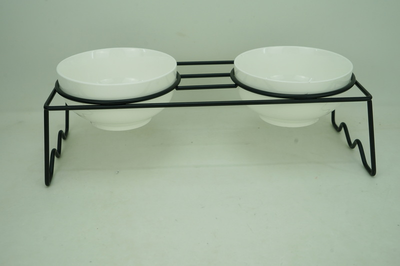2x New Bone China 650ml Pet Bowl with Iron Holder PE9045
