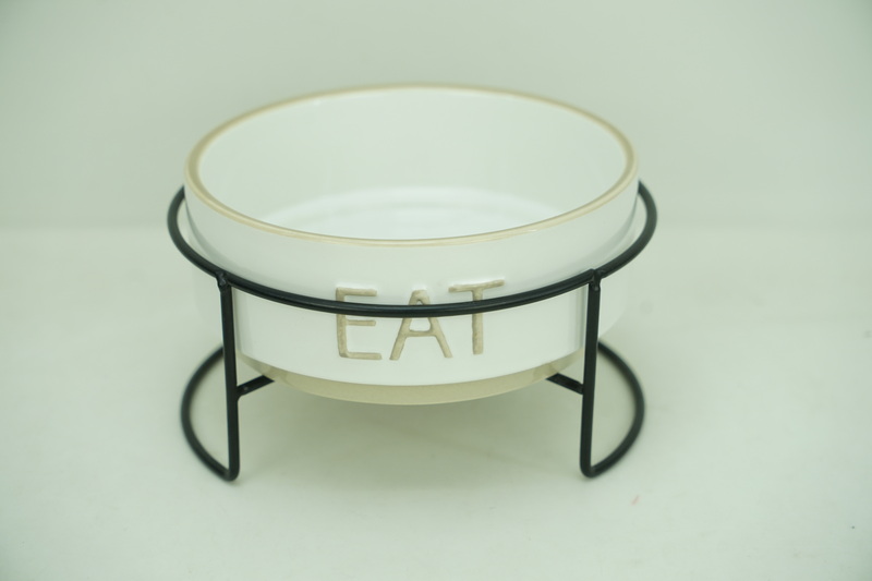 1x Stoneware 750ml Pet Bowl with Iron Holder PE9058