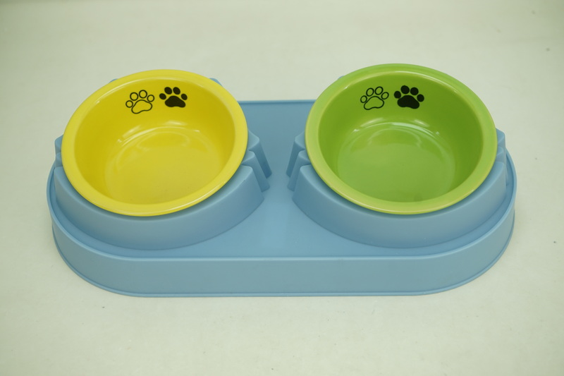 2x Stoneware 250ml Pet Bowl with Plastic Holder PE9060
