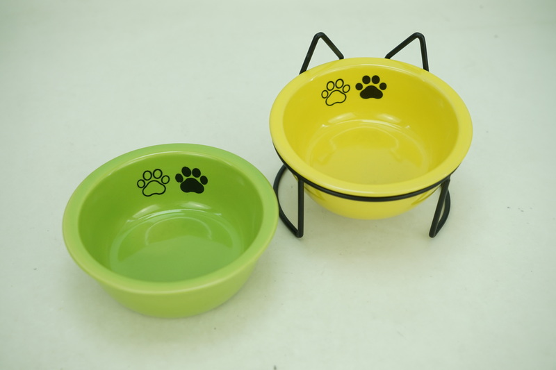 1x Stoneware 250ml Pet Bowl with Cartoon Shaped Iron Holder PE9066
