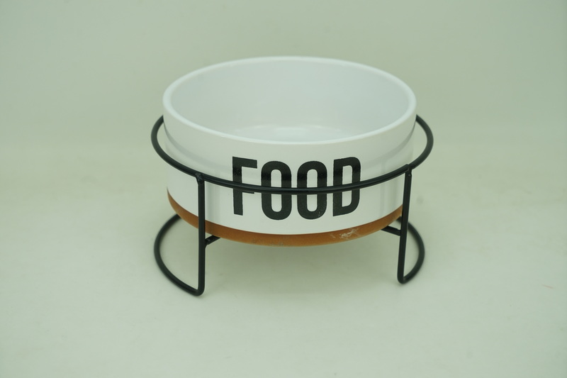 1x Stoneware 650ml Pet Bowl with Iron Holder PE9089