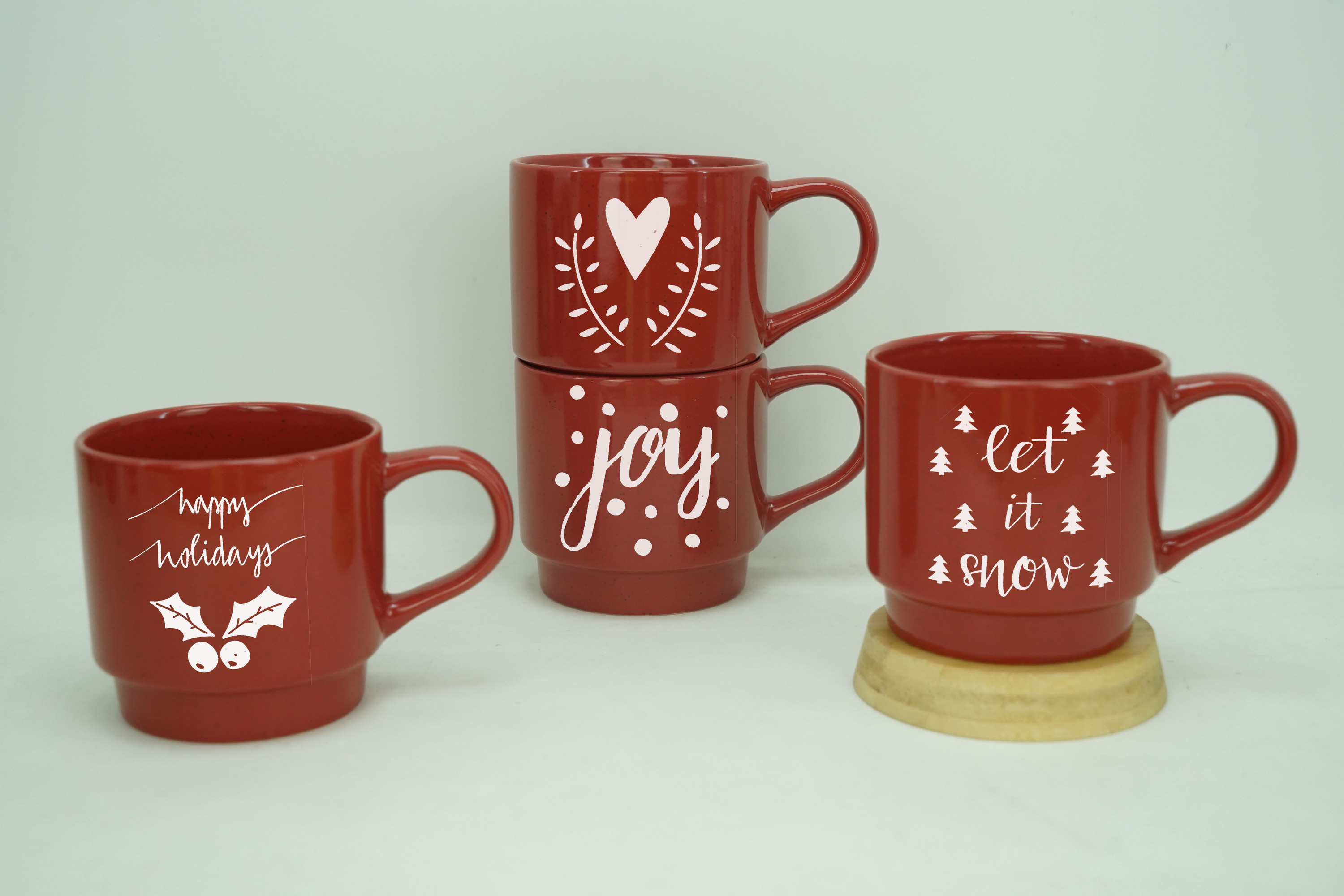 Stoneware Stackable Mug Set with Christmas Design