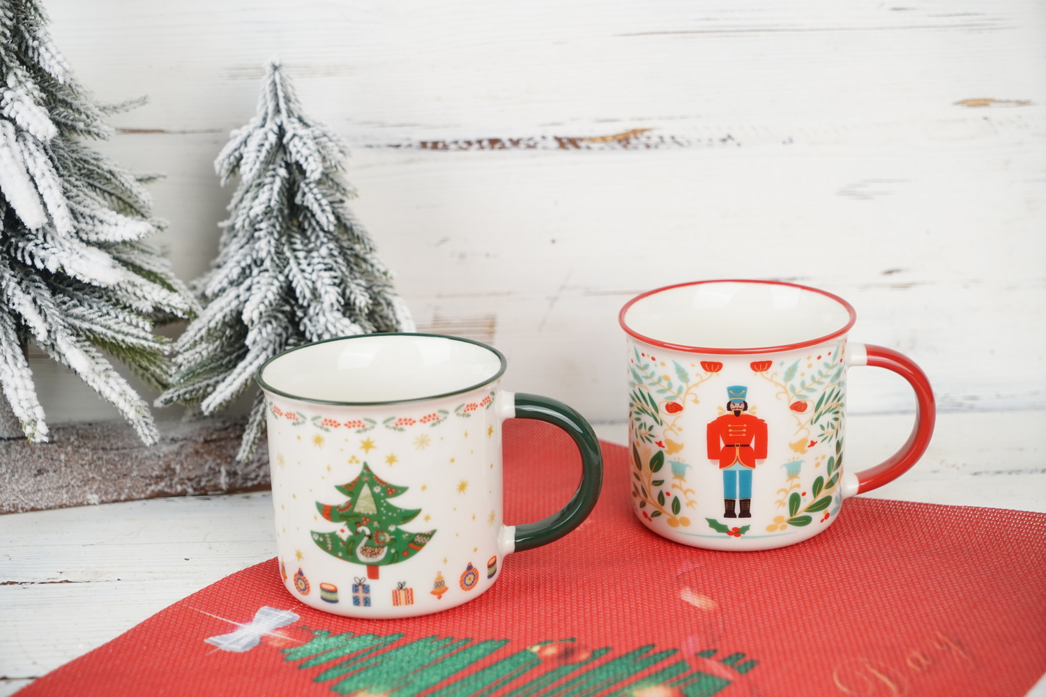 New Bone China Mug with Christmas Design 7906W