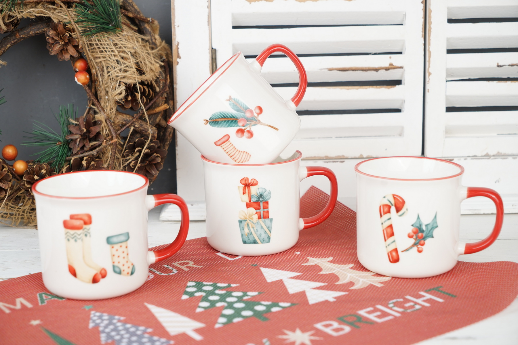New Bone China Mug with Christmas Design 7916W