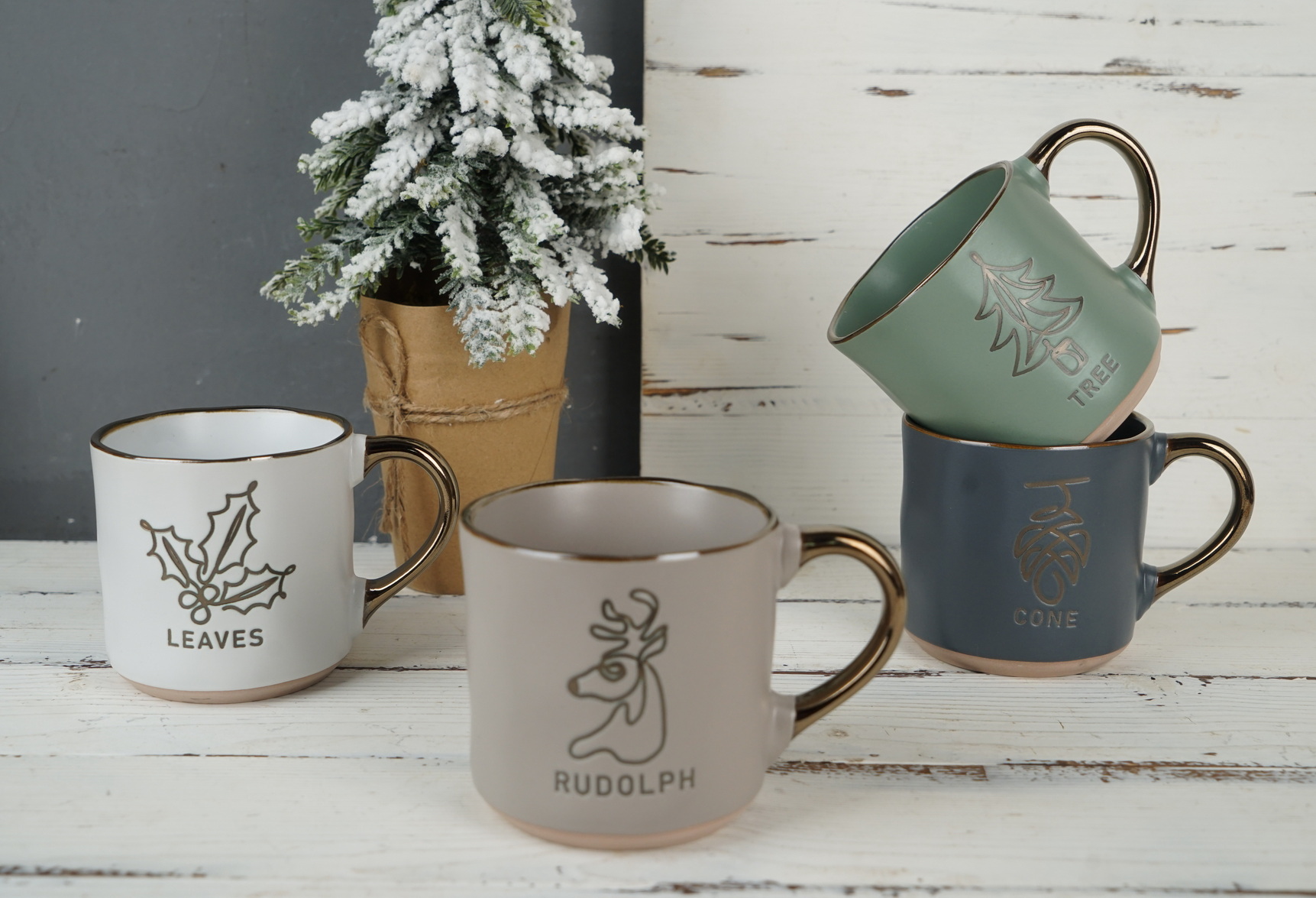 Stoneware Mug with Metallic Pattern BH902