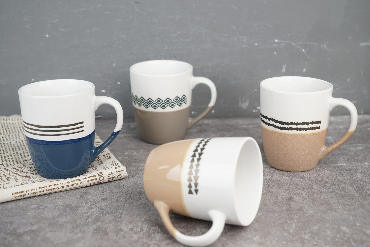 Stoneware Mug with Engraved Print LS127