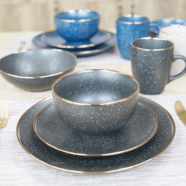 Stoneware Dinnerware Set Matte Glaze with Sesame Dots BH686