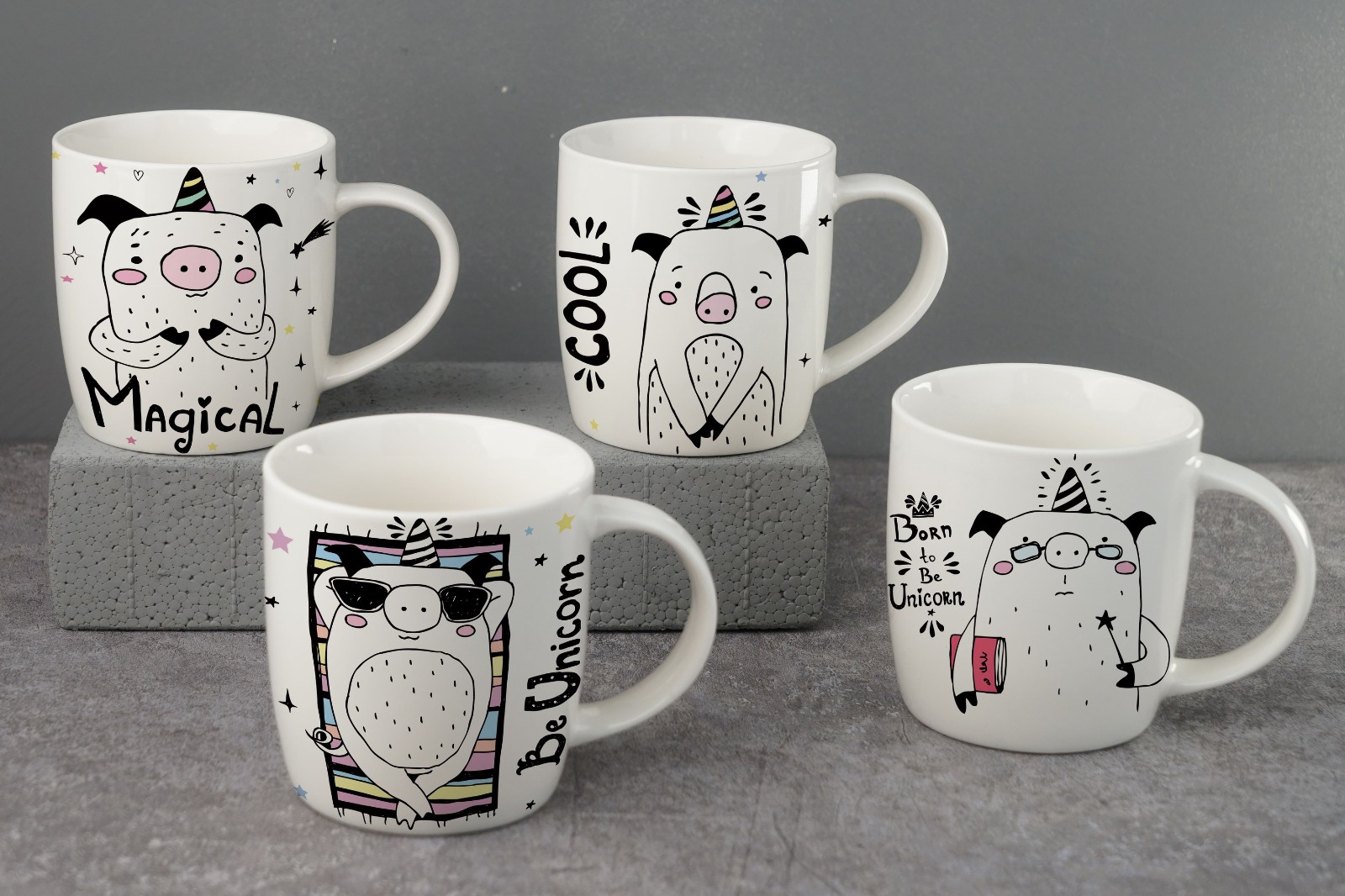 New Bone China Mug with Cute Cartoon Design B2758