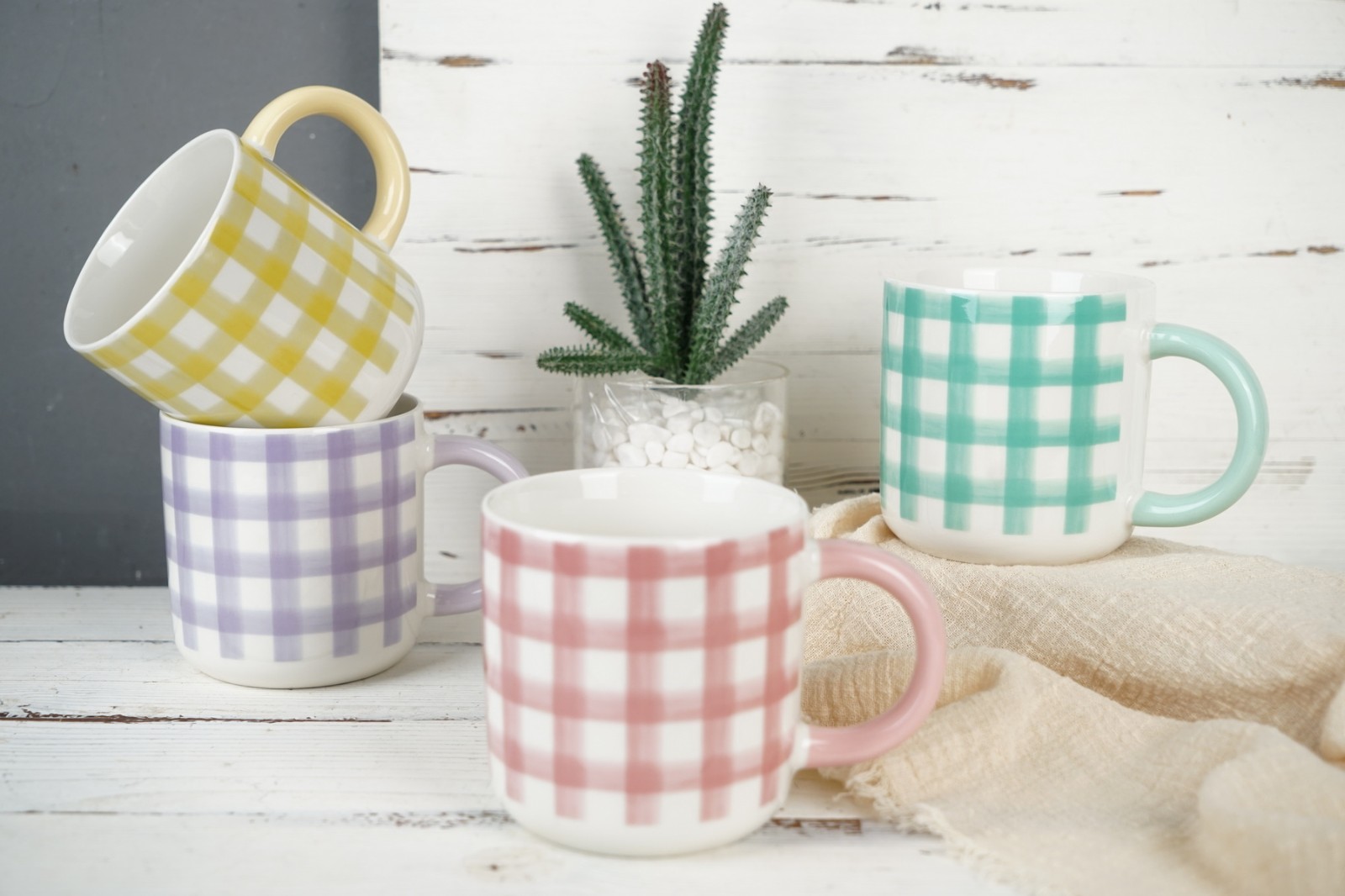 New Bone China Mug with CHECK Design TX044
