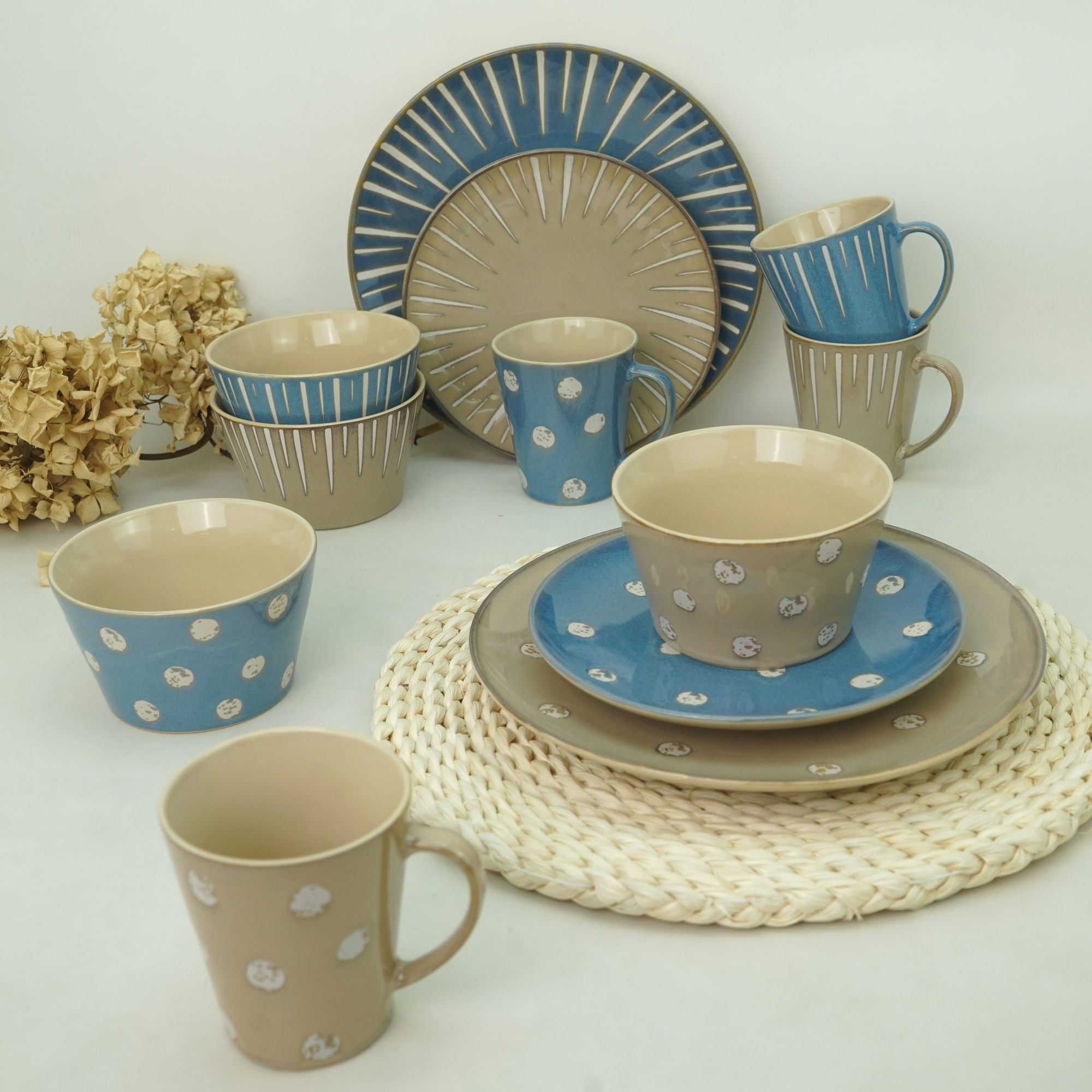Stoneware Dinneware Set Embossed Dots Pattern K674 K675