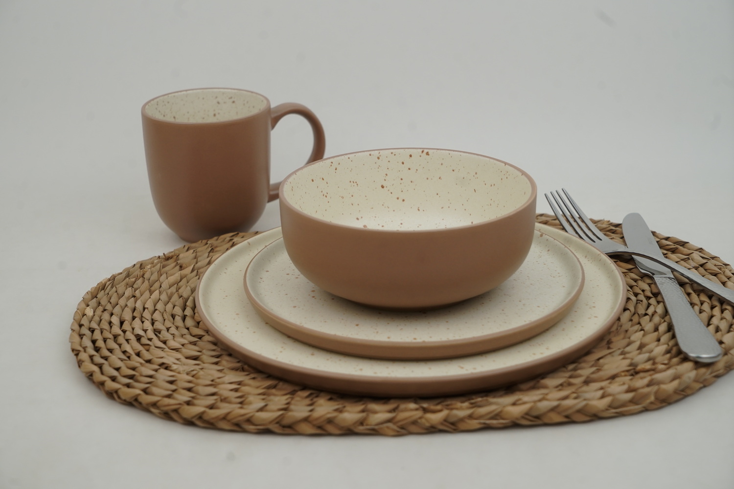 Stoneware Matte Terracotta Color with Cream Color QX649
