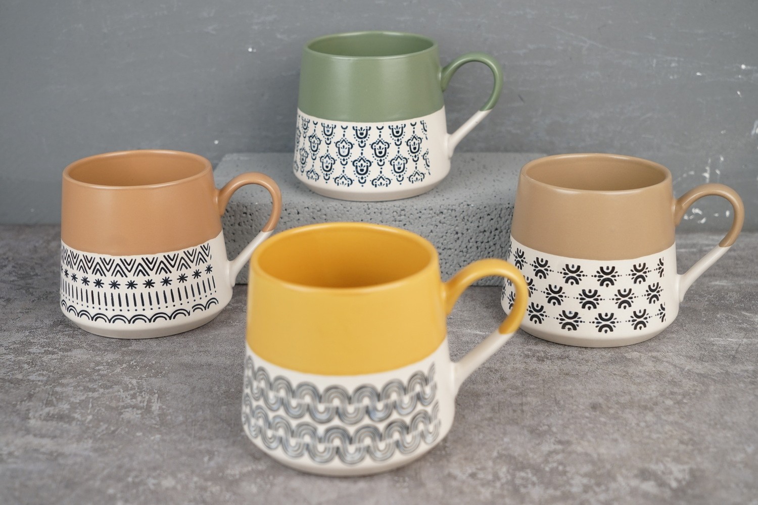 Stoneware Mug with Engraved Print LS130