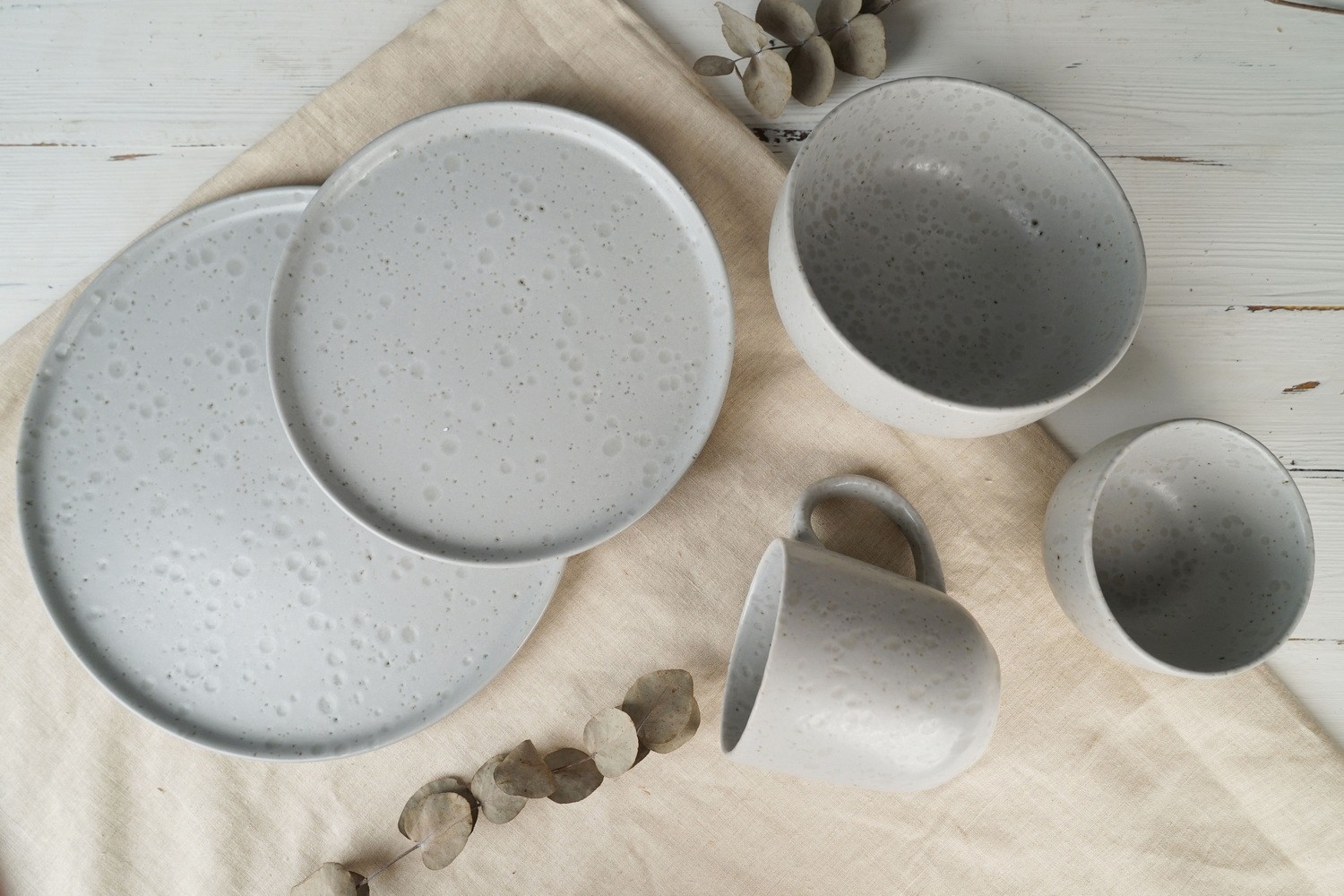 Stoneware Dinnerware Set with Reactive Glaze QX705