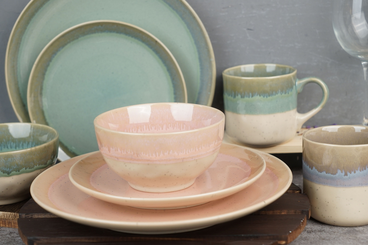 Stoneware Reactive Glaze Dinnerware Set BH842