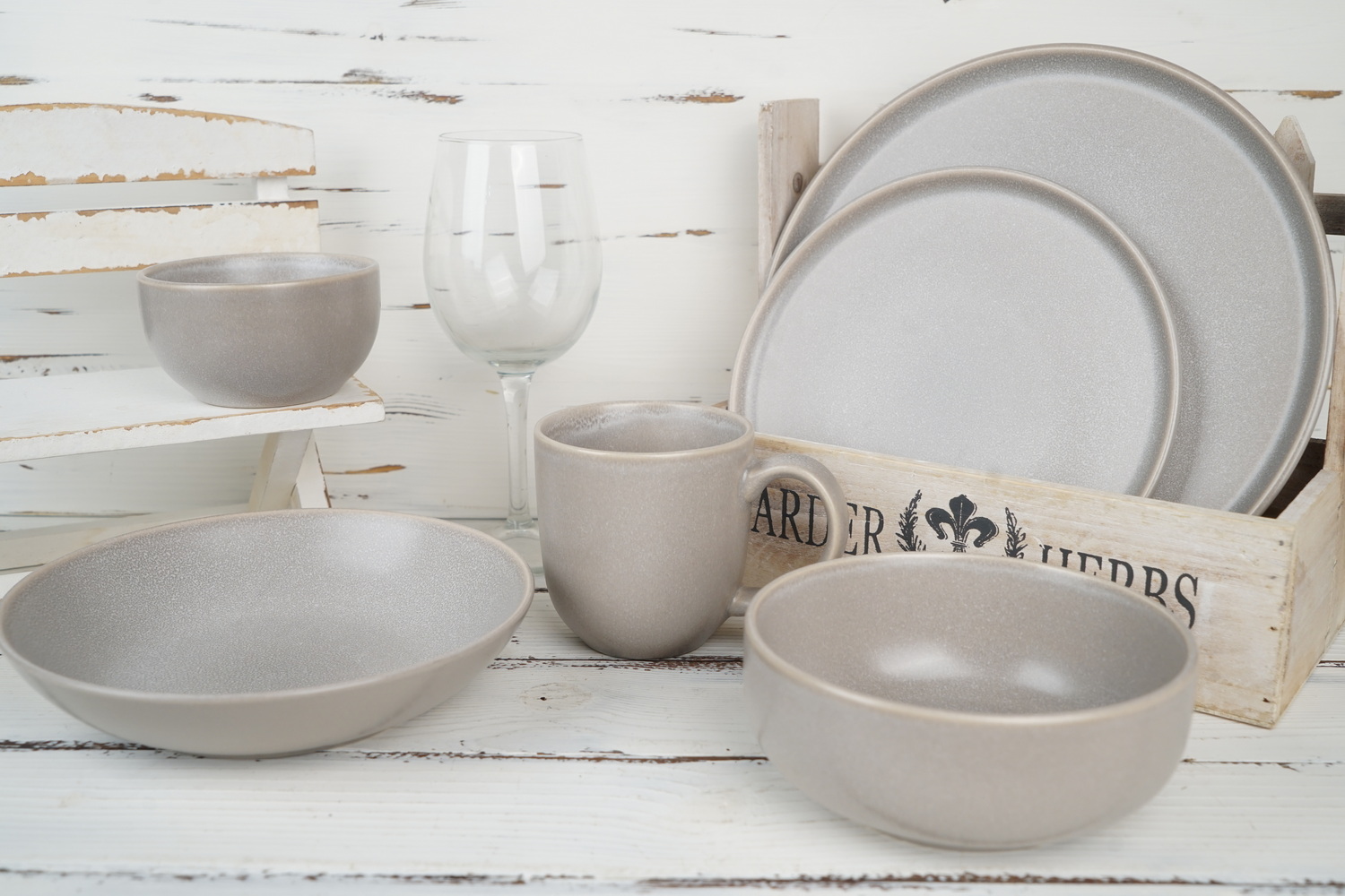 Stoneware Dinnerware Set Reactive Glaze QX700