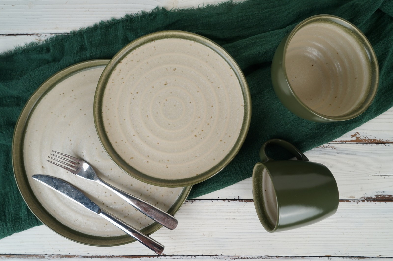 Stoneware Dinnerware Set Reactive Glaze LS151