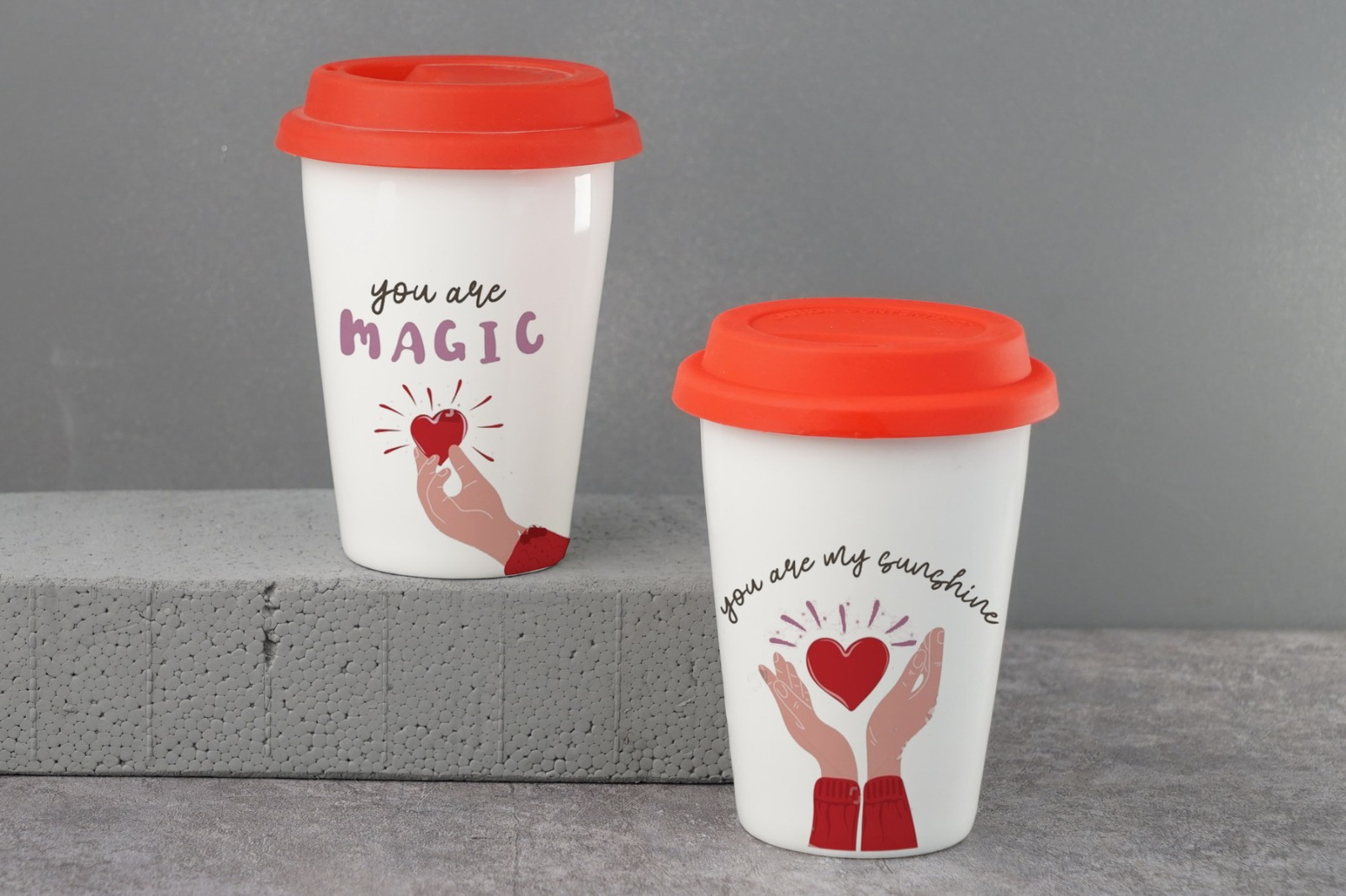 New Bone China Mug with Valentines Day Love Design B2758