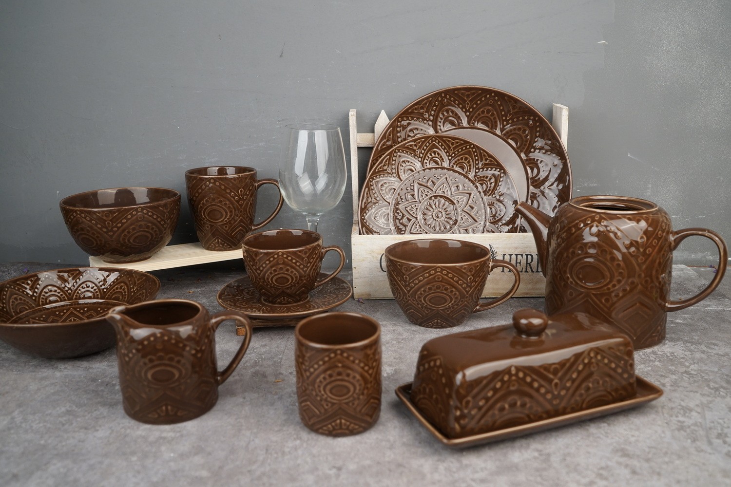 Stoneware Dinnerware Set LS125