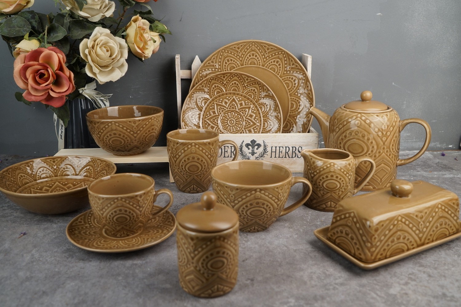 Stoneware Dinnerware Set LS125