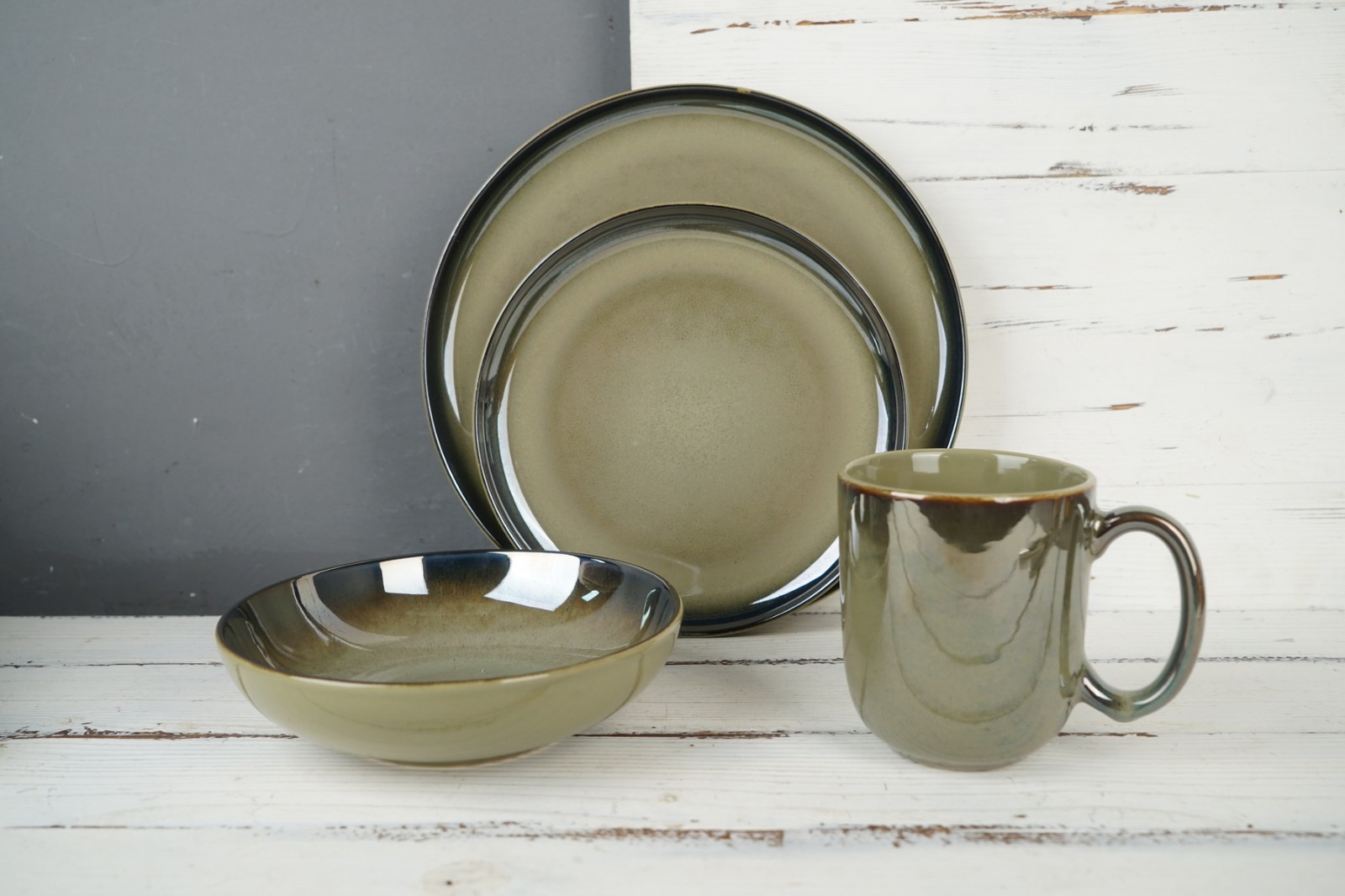 Stoneware Dinnerware Set with Reactive Glaze QX709