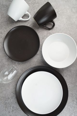 Stoneware Matte Black and White Color Dinnerware Set