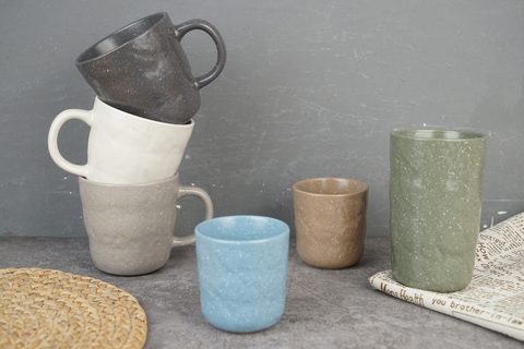 Stoneware Mug Set with Embossed Pattern BH824