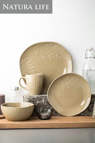 Stoneware Dinnerware Set with Engraved Pattern QX