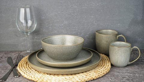 Stoneware Reactive Glaze Dinnerware Set Embossed Lines