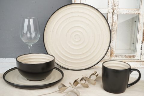 Stoneware Dinnerware Set Reactive Glaze LS146