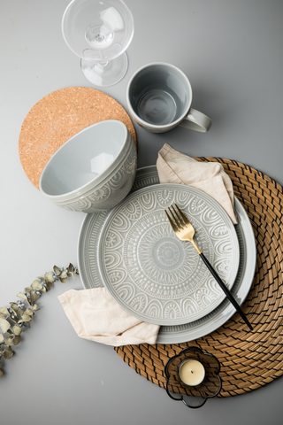 Stoneware Dinnerware Set QX