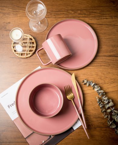 Stoneware Dinnerware Set Pink QX