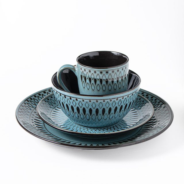 European Diamond Grid Underglaze Dinnerware Set